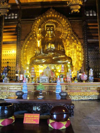 27 Bai Din Pagoda 